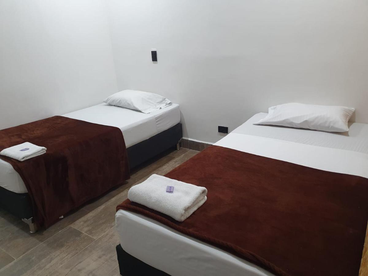 Hotel Prestige Medellín Eksteriør bilde